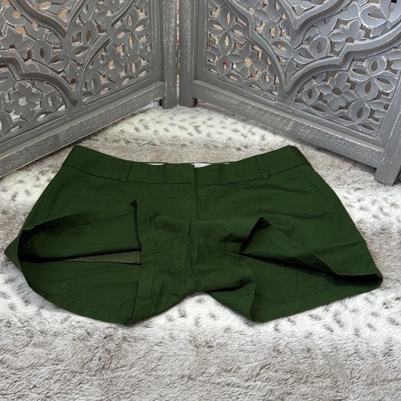 NWT! J.Crew olive green khaki shorts size 8 preppy academia gorpcore wanderlust - Picture 6 of 10